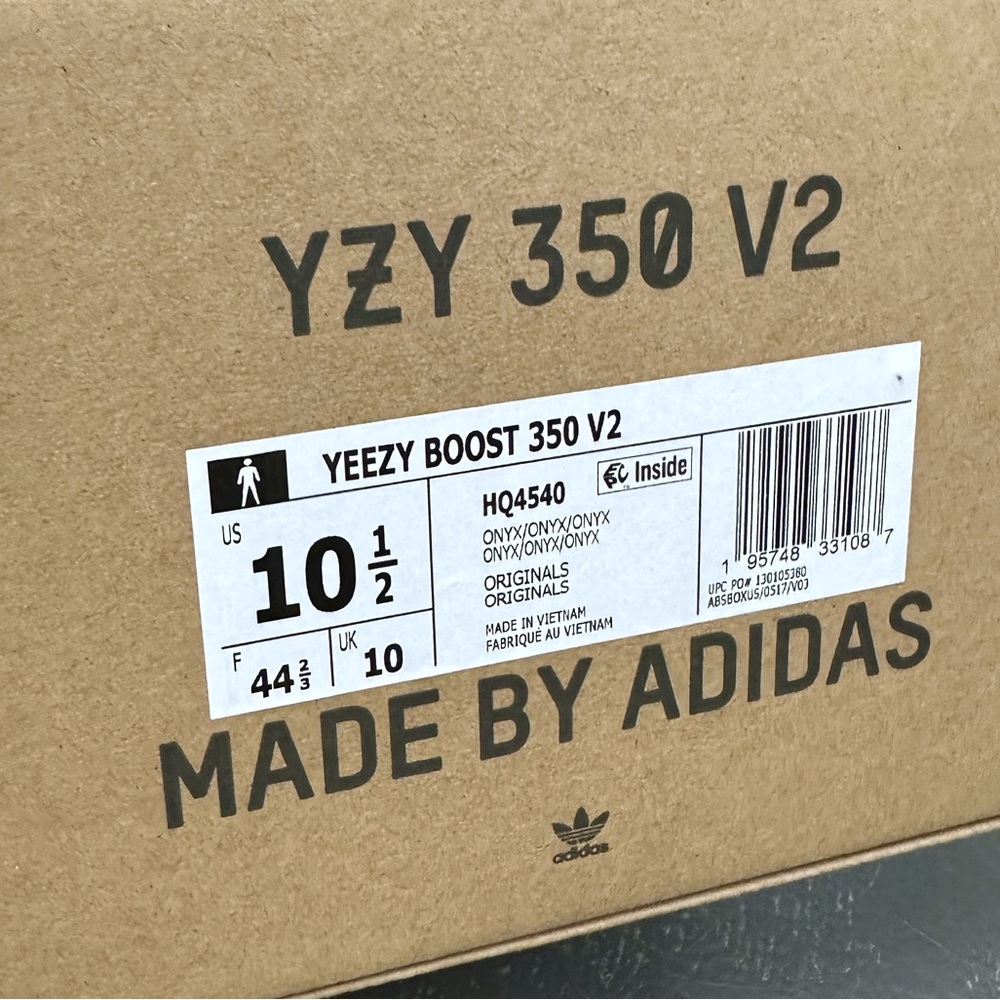 Adidas Boost Yeezy 350 V2 Onyx HQ4540 10.5 Kanye West - Picture 8 of 9
